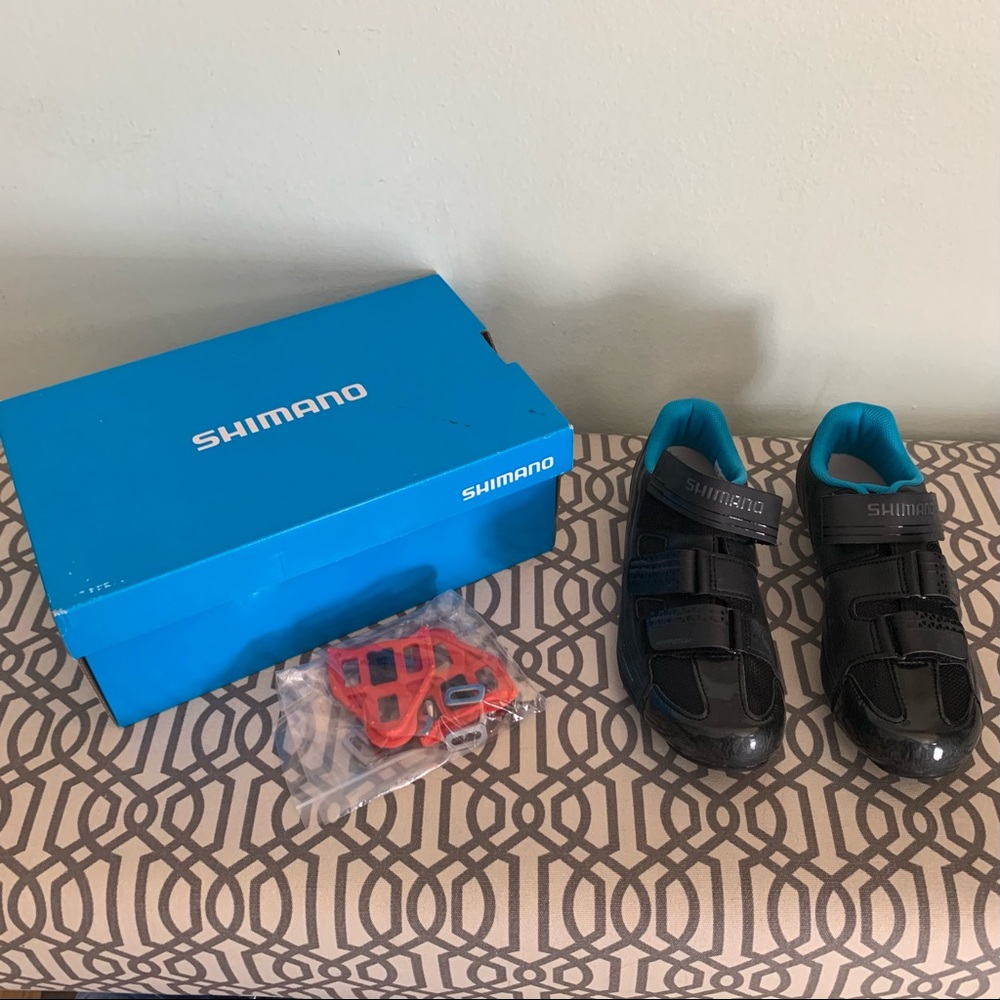 NEW Shimano cycling shoes size 40